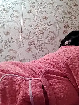 Snapshot of Zulfiya_Bruce chatting on March 8, 2026, 2:37 am Zulfiya Bruce online show from March 8, 2026, 2:37 am
