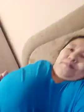 Zulfiya Bruce online show from November 24, 2025, 5:13 pm