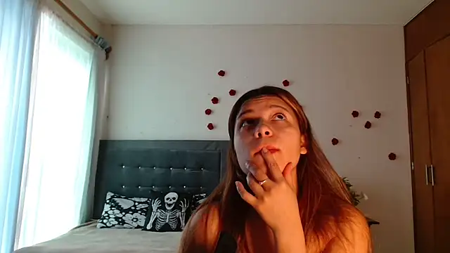 3littleschoolteens online show from May 25, 2026, 6:50 pm