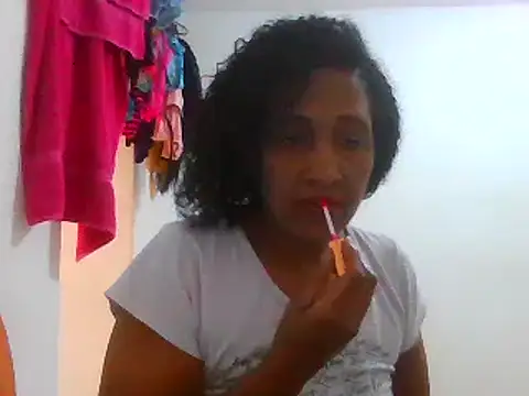 Snapshot of Aishamara chatting on March 2, 2025, 6:35 pm Aishamara online show from March 2, 2025, 6:35 pm