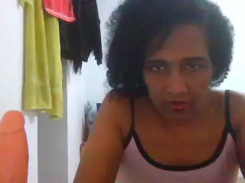 Snapshot of Aishamara chatting on March 10, 2025, 12:28 am Aishamara online show from March 10, 2025, 12:28 am