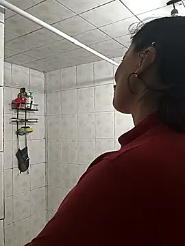 LaInsaciableIntensa online show from February 3, 2026, 12:43 am