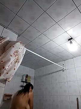 LaInsaciableIntensa online show from October 13, 2025, 7:37 pm