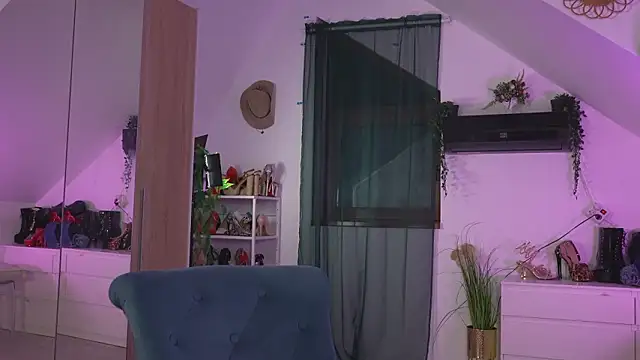 Snapshot of Amaliamour chatting on March 30, 2026, 10:22 pm Amaliamour online show from March 30, 2026, 10:22 pm