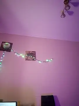 Snapshot of Keli_Jessi chatting on March 17, 2026, 9:29 pm Keli Jessi online show from March 17, 2026, 9:29 pm