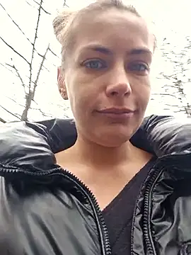 Snapshot of Keli_Jessi chatting on March 18, 2026, 1:02 pm Keli Jessi online show from March 18, 2026, 1:02 pm