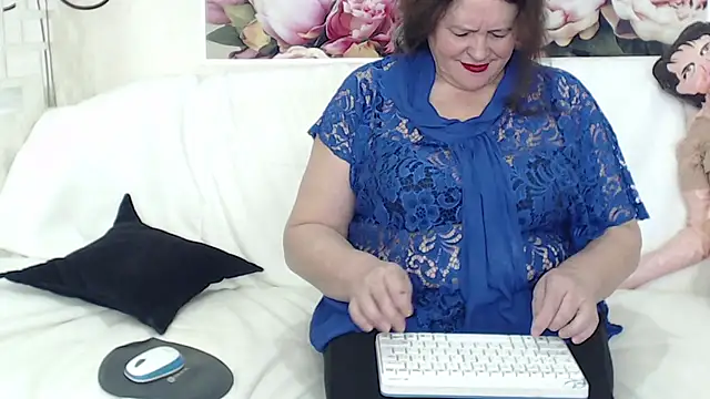 Snapshot of FlaviaSquirts chatting on February 15, 2025, 11:28 am FlaviaSquirts online show from February 15, 2025, 11:28 am