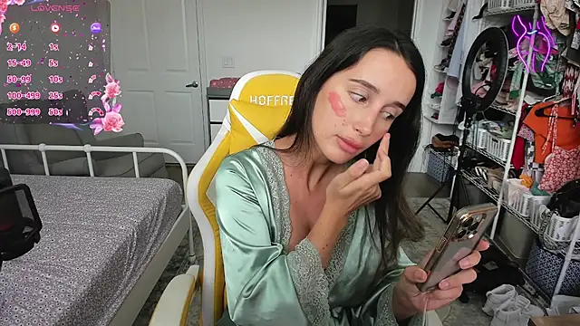 Snapshot of sweetbuttocks1 chatting on January 17, 2026, 5:38 pm sweetbuttocks1 online show from January 17, 2026, 5:38 pm