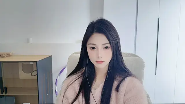 HaagenDazs  online show from April 9, 2026, 3:41 am