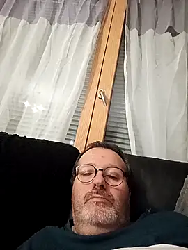 mike9473 online show from October 11, 2025, 8:54 pm