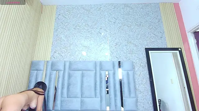 veronicaroose  online show from September 20, 2025, 2:38 am