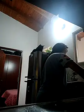 Snapshot of LunaZambrano chatting on February 7, 2026, 3:09 pm LunaZambrano online show from February 7, 2026, 3:09 pm