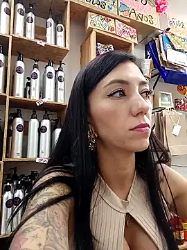 LunaZambrano online show from March 22, 2025, 7:31 pm