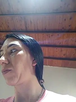 Snapshot of LunaZambrano chatting on January 15, 2026, 1:58 pm LunaZambrano online show from January 15, 2026, 1:58 pm