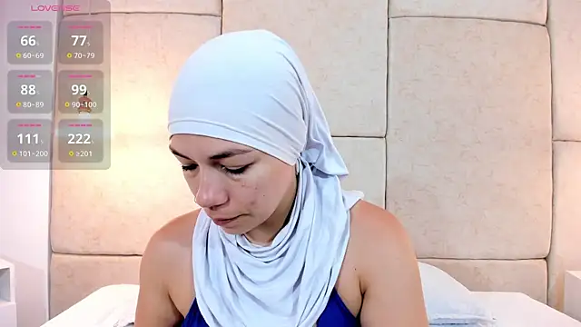 Snapshot of aisha_vs chatting on March 11, 2026, 1:05 pm aisha vs online show from March 11, 2026, 1:05 pm