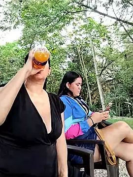 keilymadam online show from March 25, 2026, 12:59 pm