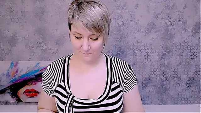 Snapshot of Djullia chatting on February 23, 2025, 12:27 pm Djullia online show from February 23, 2025, 12:27 pm