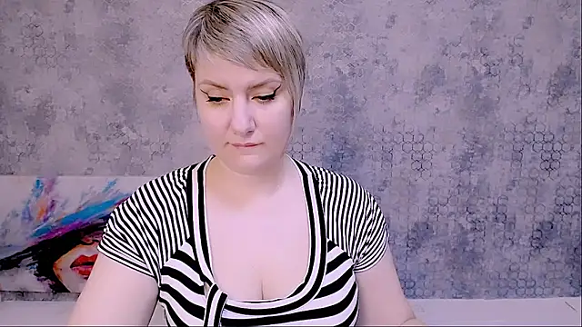 Snapshot of Djullia chatting on February 28, 2025, 3:26 pm Djullia online show from February 28, 2025, 3:26 pm