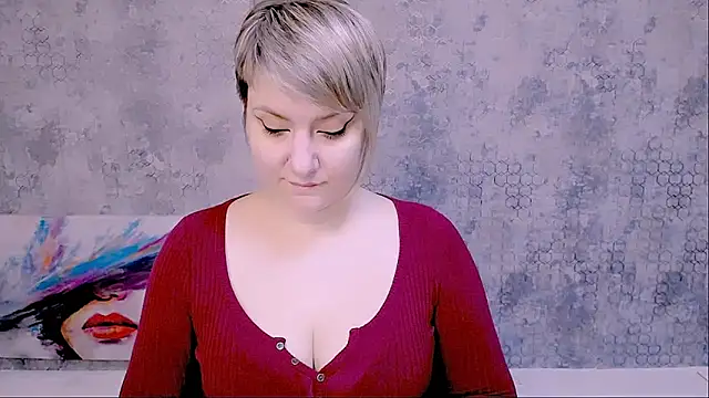 Snapshot of Djullia chatting on February 24, 2025, 6:05 am Djullia online show from February 24, 2025, 6:05 am