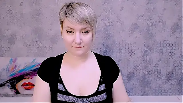 Snapshot of Djullia chatting on March 2, 2025, 12:03 pm Djullia online show from March 2, 2025, 12:03 pm