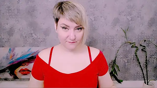 Snapshot of Djullia chatting on April 4, 2026, 5:14 am Djullia online show from April 4, 2026, 5:14 am