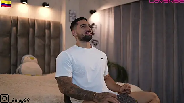 Snapshot of john_king29 chatting on November 11, 2025, 10:37 pm john king29 online show from November 11, 2025, 10:37 pm