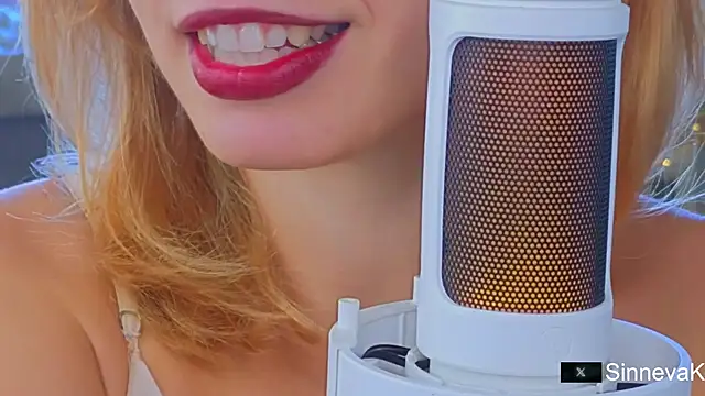 sinteas online show from October 7, 2025, 9:43 am