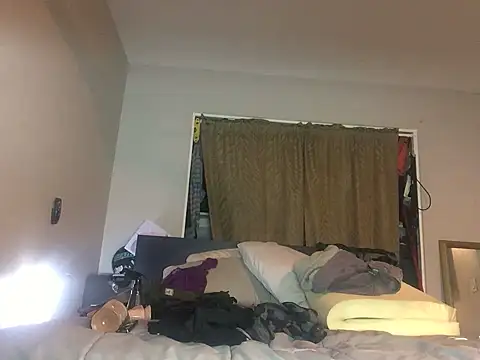 Londonfrotadejr online show from February 1, 2025, 11:42 am