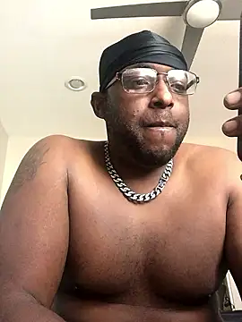 Londonfrotadejr online show from December 6, 2024, 4:12 pm