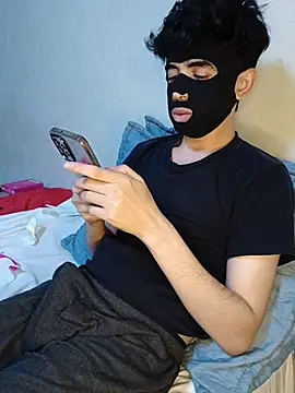 arabqueen online show from May 19, 2026, 7:10 pm