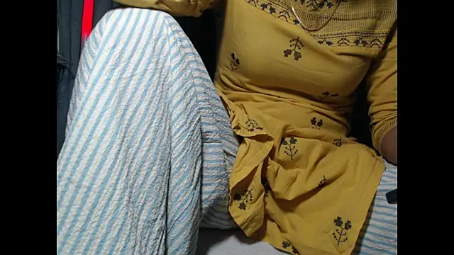 Snapshot of CuteRhea69 chatting on April 19, 2026, 11:55 am CuteRhea69 online show from April 19, 2026, 11:55 am