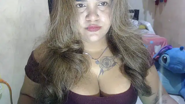 SEXY SENSUALSARA online show from July 21, 2026, 1:52 am