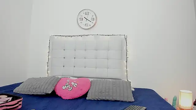 Snapshot of Sofia_Blosom chatting on February 11, 2026, 3:17 am Sofia Blosom online show from February 11, 2026, 3:17 am