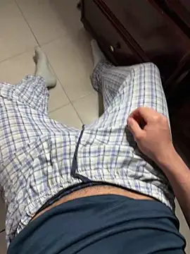 Snapshot of alex-18hot chatting on April 1, 2026, 4:47 am alex-18hot online show from April 1, 2026, 4:47 am