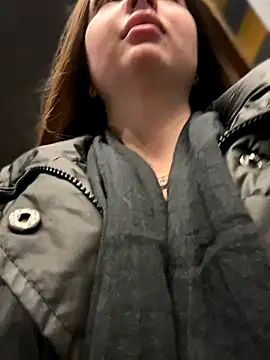 Snapshot of KrisMagnoly chatting on November 23, 2025, 5:23 pm KrisMagnoly online show from November 23, 2025, 5:23 pm