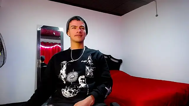 Snapshot of Deiby_casas chatting on January 22, 2025, 4:13 am Deiby casas online show from January 22, 2025, 4:13 am