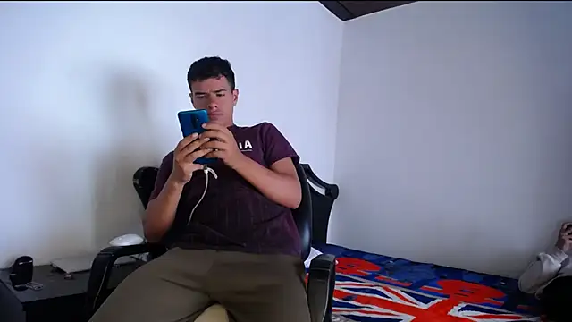 Snapshot of Deiby_casas chatting on September 10, 2025, 7:13 pm Deiby casas online show from September 10, 2025, 7:13 pm