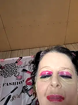 Snapshot of davisdesires@xh chatting on February 14, 2025, 3:26 pm davisdesiresxh online show from February 14, 2025, 3:26 pm