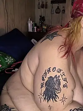 Snapshot of davisdesires@xh chatting on November 24, 2025, 3:23 pm davisdesiresxh online show from November 24, 2025, 3:23 pm