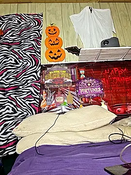 Snapshot of davisdesires@xh chatting on October 21, 2025, 1:54 pm davisdesiresxh online show from October 21, 2025, 1:54 pm