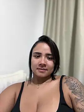 Snapshot of Lea_Foster chatting on September 9, 2025, 12:32 am Lea Foster online show from September 9, 2025, 12:32 am
