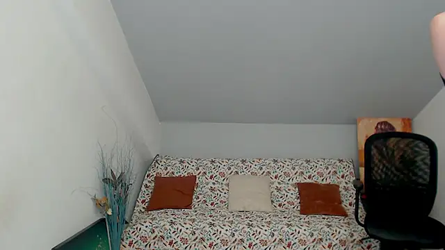 Snapshot of BrendaSkye chatting on March 7, 2025, 10:35 am BrendaSkye online show from March 7, 2025, 10:35 am