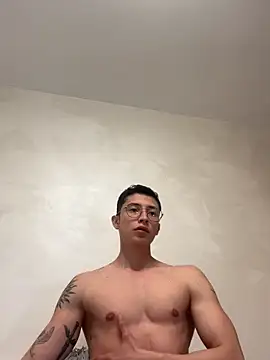 sebas 1122 online show from April 7, 2026, 3:36 pm