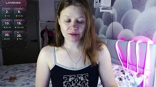 alekasamui online show from October 19, 2025, 10:12 pm