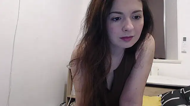 desirmiss1 online show from March 22, 2025, 7:25 am