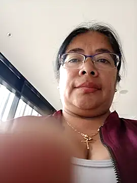   valentina18 online show from March 6, 2025, 4:07 pm