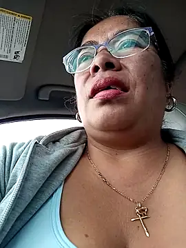   valentina18 online show from September 17, 2025, 2:19 pm