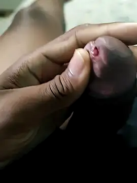 Snapshot of Arthu2r chatting on November 26, 2025, 11:54 am Arthu2r online show from November 26, 2025, 11:54 am