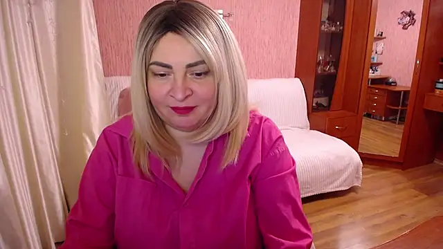 -MeowMeow online show from February 3, 2026, 4:23 pm