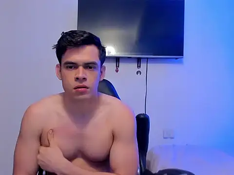 Snapshot of Lucian_Gomez_ chatting on October 1, 2025, 6:12 pm Lucian Gomez  online show from October 1, 2025, 6:12 pm